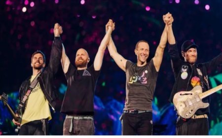 Coldplay Ends Their Music Tour With A Wild Concert At Narendra Modi stadium Ahmedabad Coinciding Republic Day Celebrations